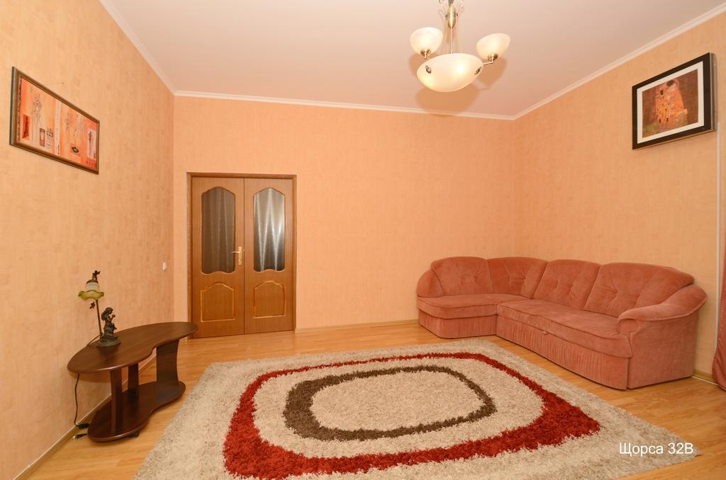 Apartments In The Center Of Pechersk Kyiv Exterior photo